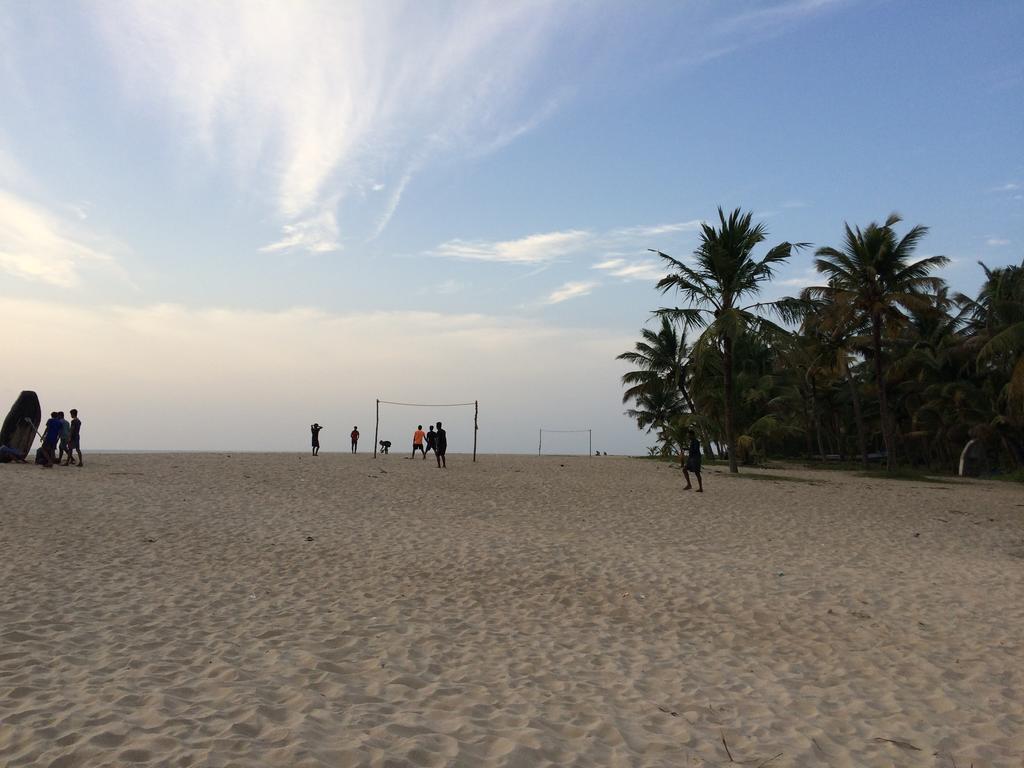 马拉利库兰Marari John'S Beach公寓 外观 照片