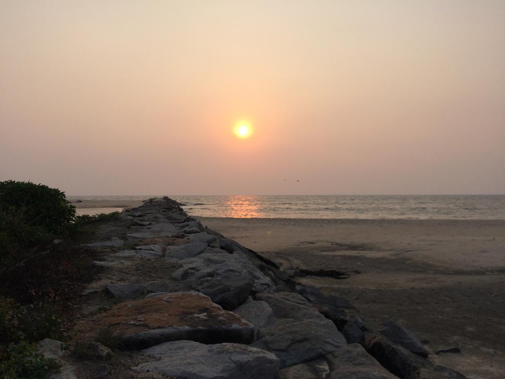 马拉利库兰Marari John'S Beach公寓 外观 照片